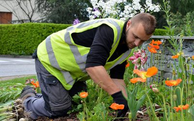 Un agent d’entretien des Espaces Verts de la Ville