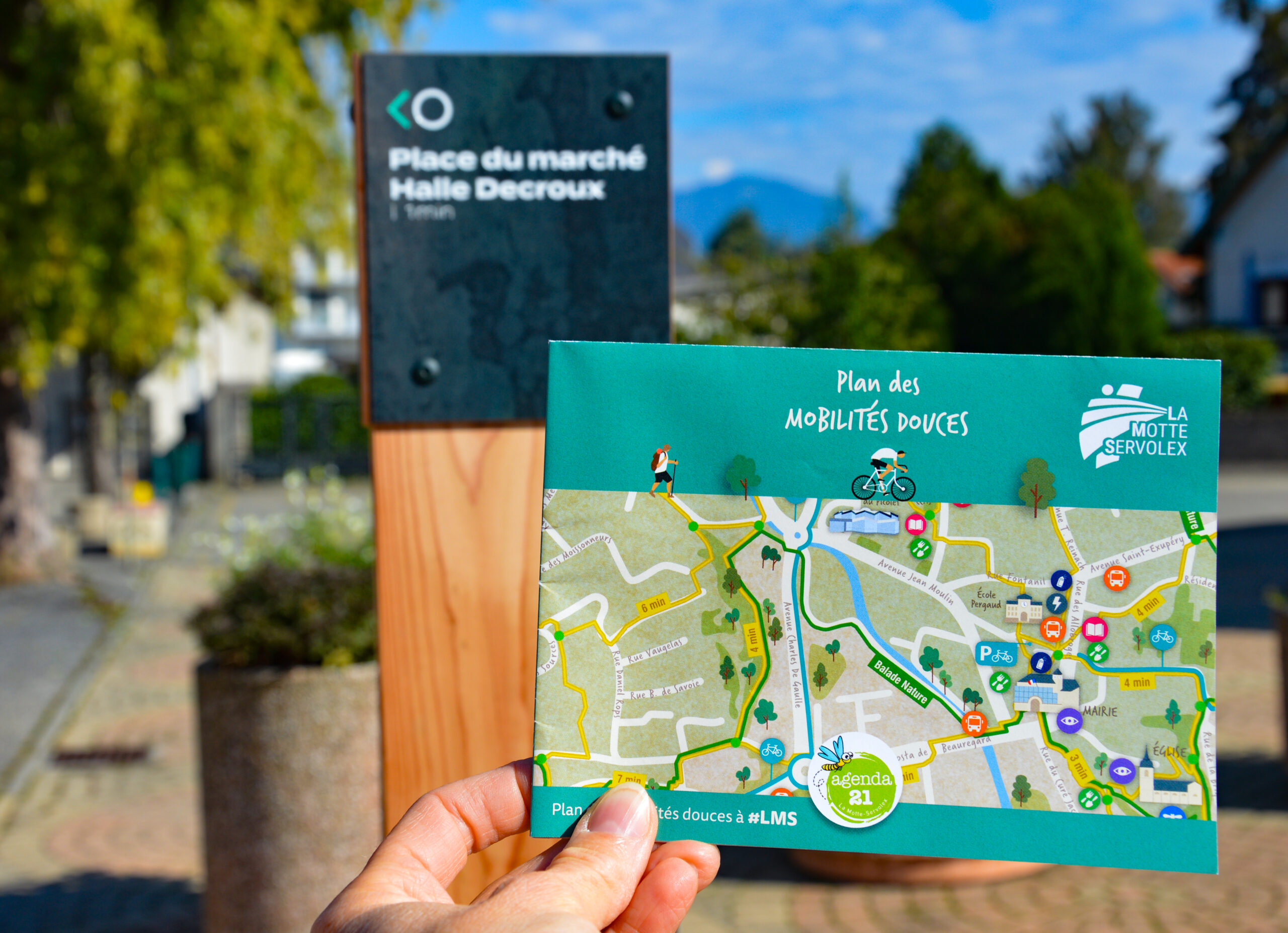 20250919_Signalétique mobilités douces (4) Itinéraires chemins piétons